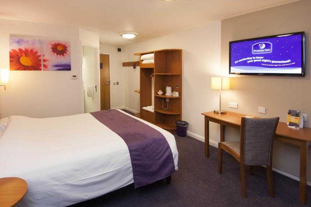 Premier Inn Cannock South Esterno foto