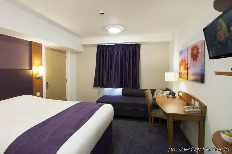 Premier Inn Cannock South Esterno foto